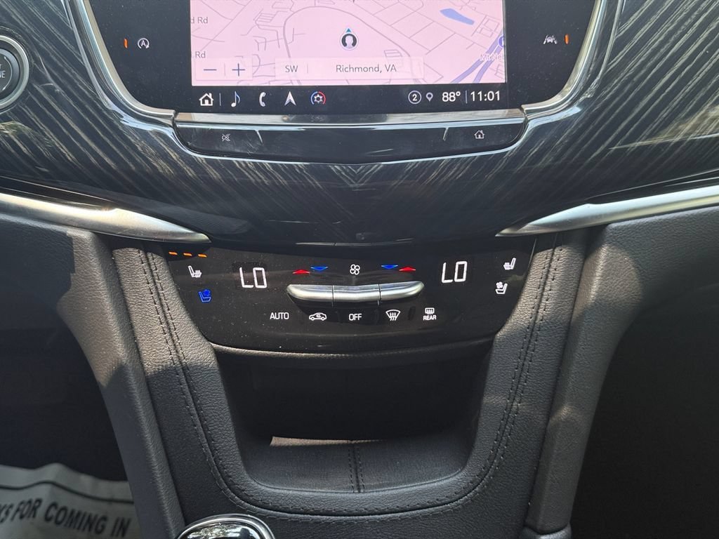 Used 2024 Cadillac XT6 Premium Luxury w/ LPO, Floor Liner Package FWD image 21