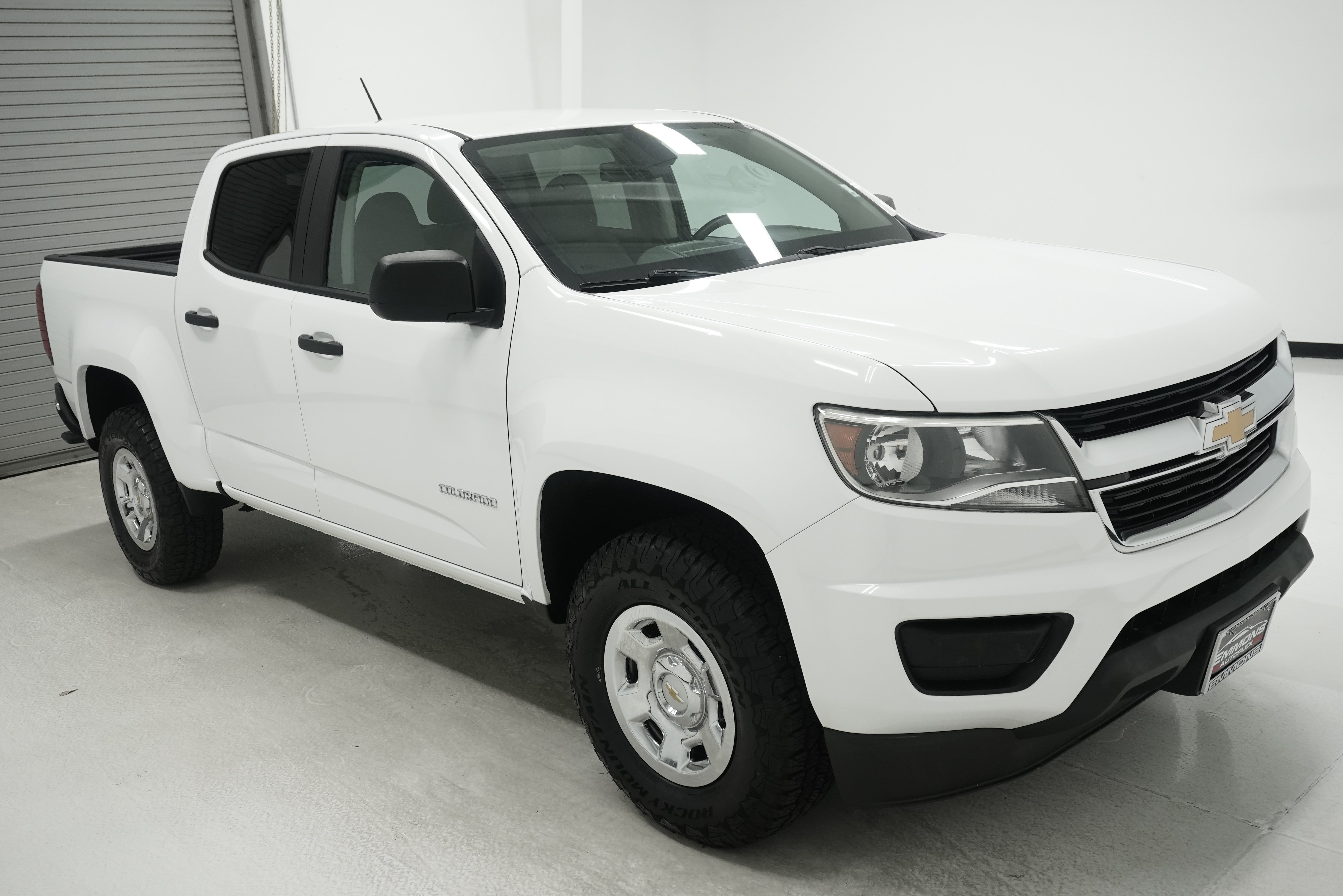 Used 2018 Chevrolet Colorado W/T w/ WT Convenience Package RWD image 3