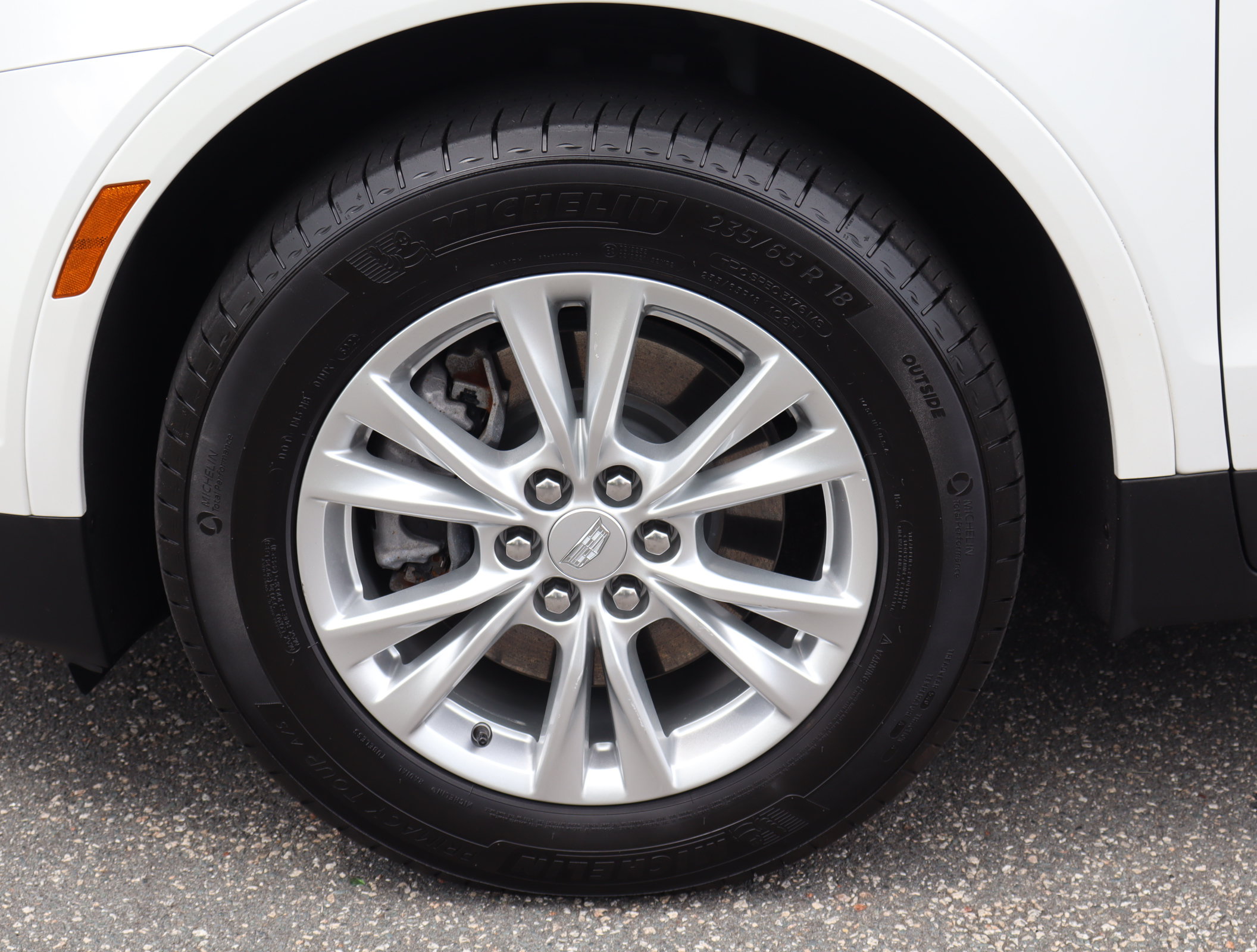 Used 2023 Cadillac XT5 Luxury w/ LPO, Floor Liner Package AWD/4WD image 36