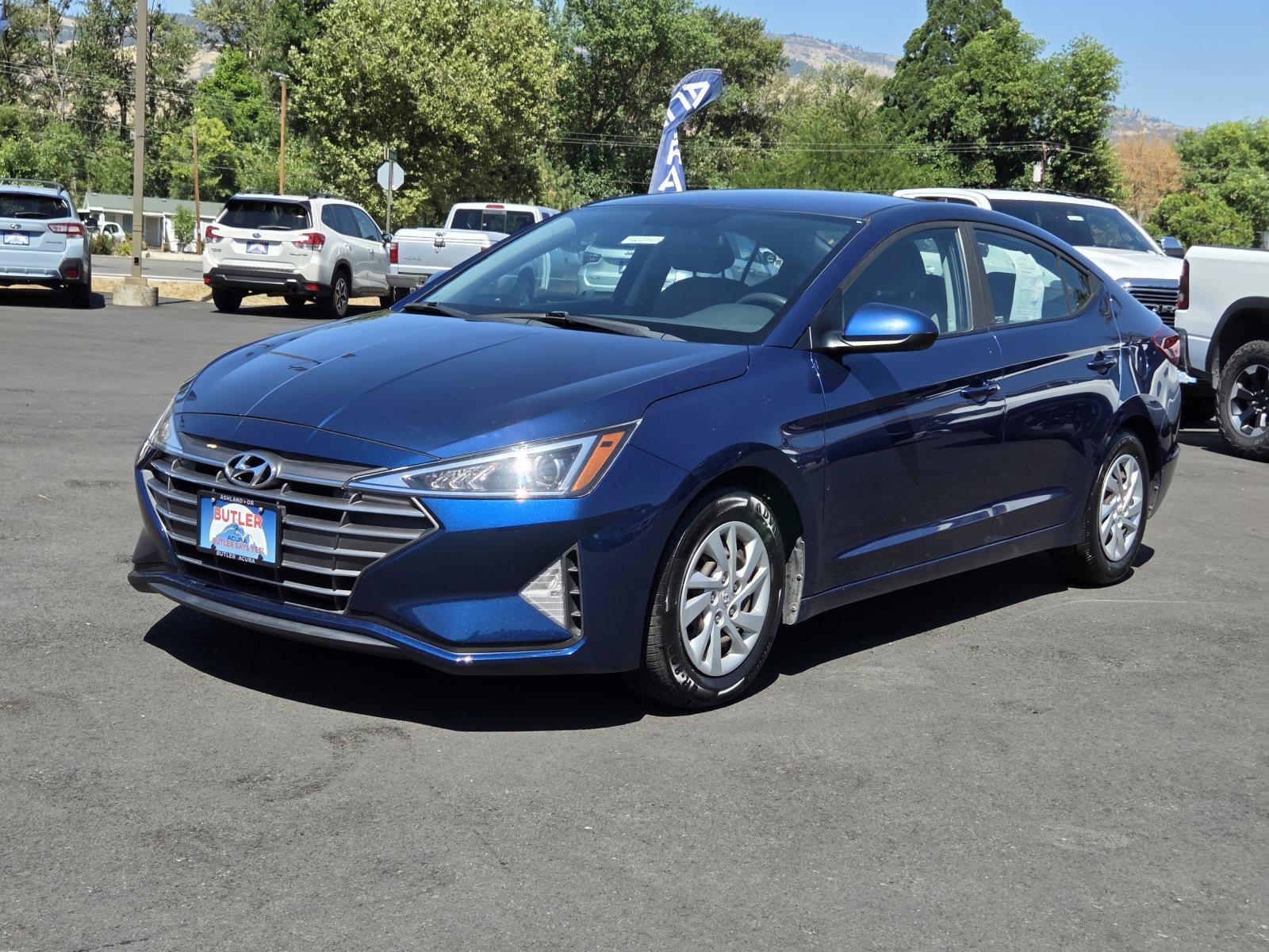 Used 2019 Hyundai Elantra SE FWD video 1