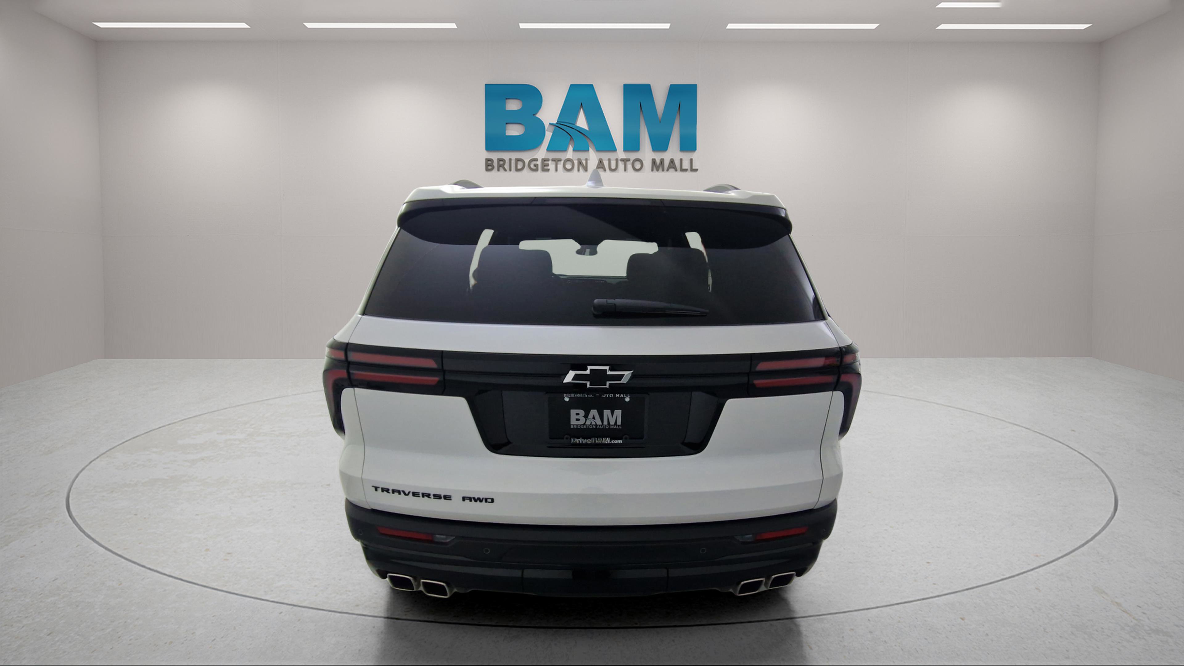 New 2025 Chevrolet Traverse LT w/ Midnight/Sport Edition image 6