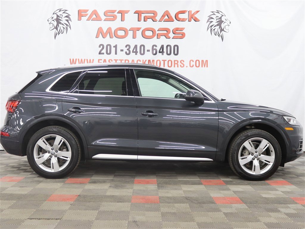 Used 2018 Audi Q5 2.0T Premium Plus w/ Premium Plus Package image 4