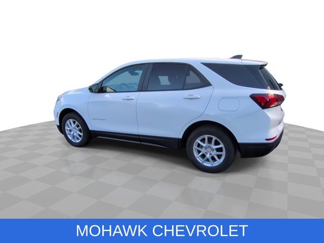 Used 2024 Chevrolet Equinox LS w/ LS Convenience Package AWD/4WD image 7