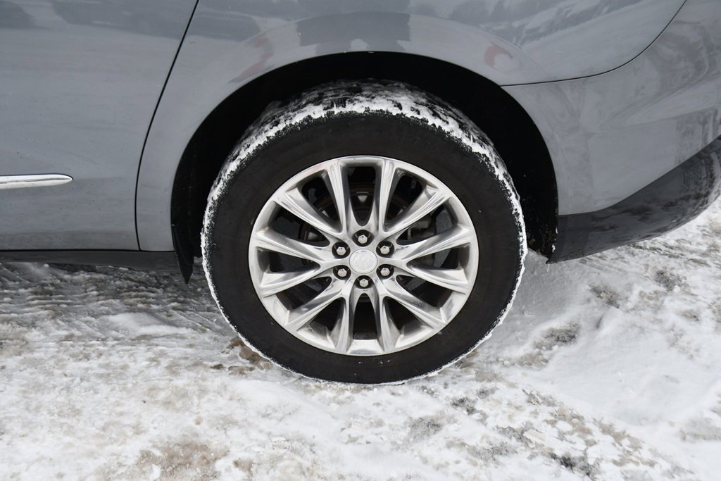 Used 2021 Buick Enclave Premium image 24