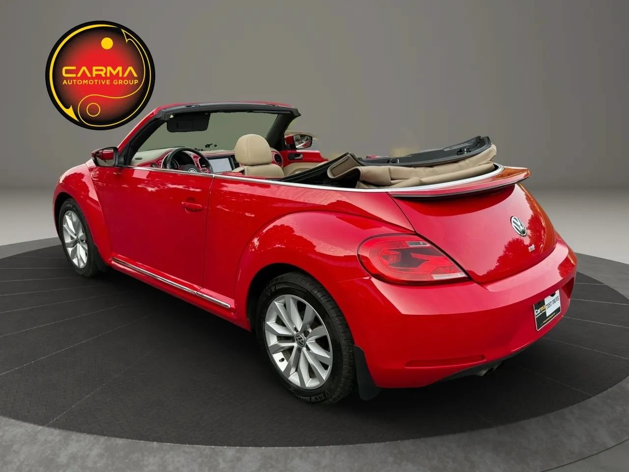 Used 2013 Volkswagen Beetle TDI FWD image 3