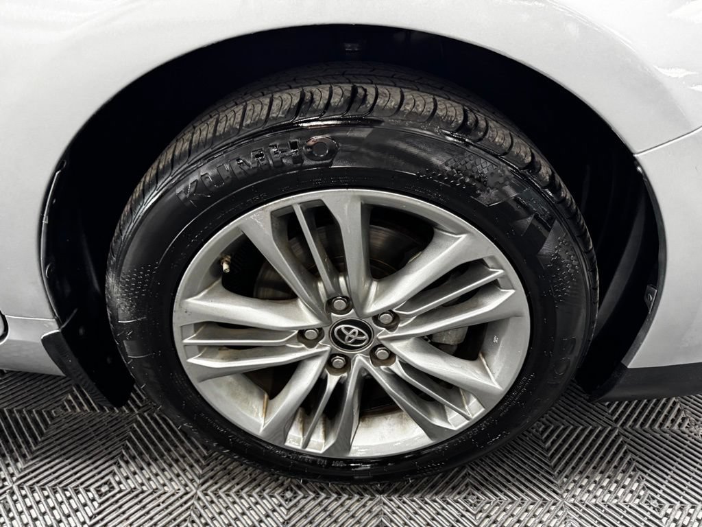Used 2017 Toyota Camry SE FWD image 18