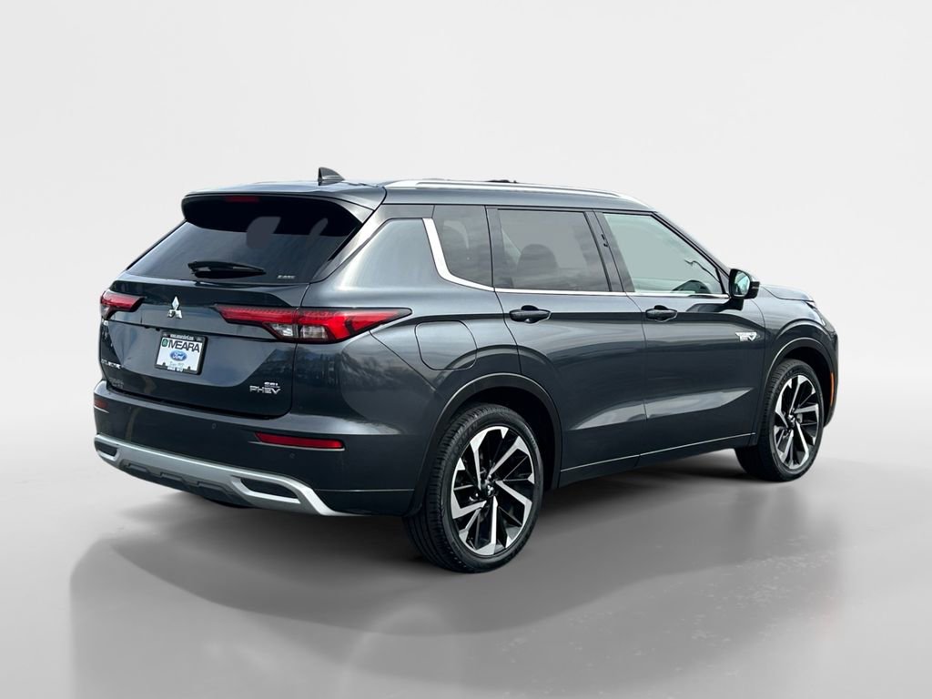 Used 2024 Mitsubishi Outlander SEL image 5