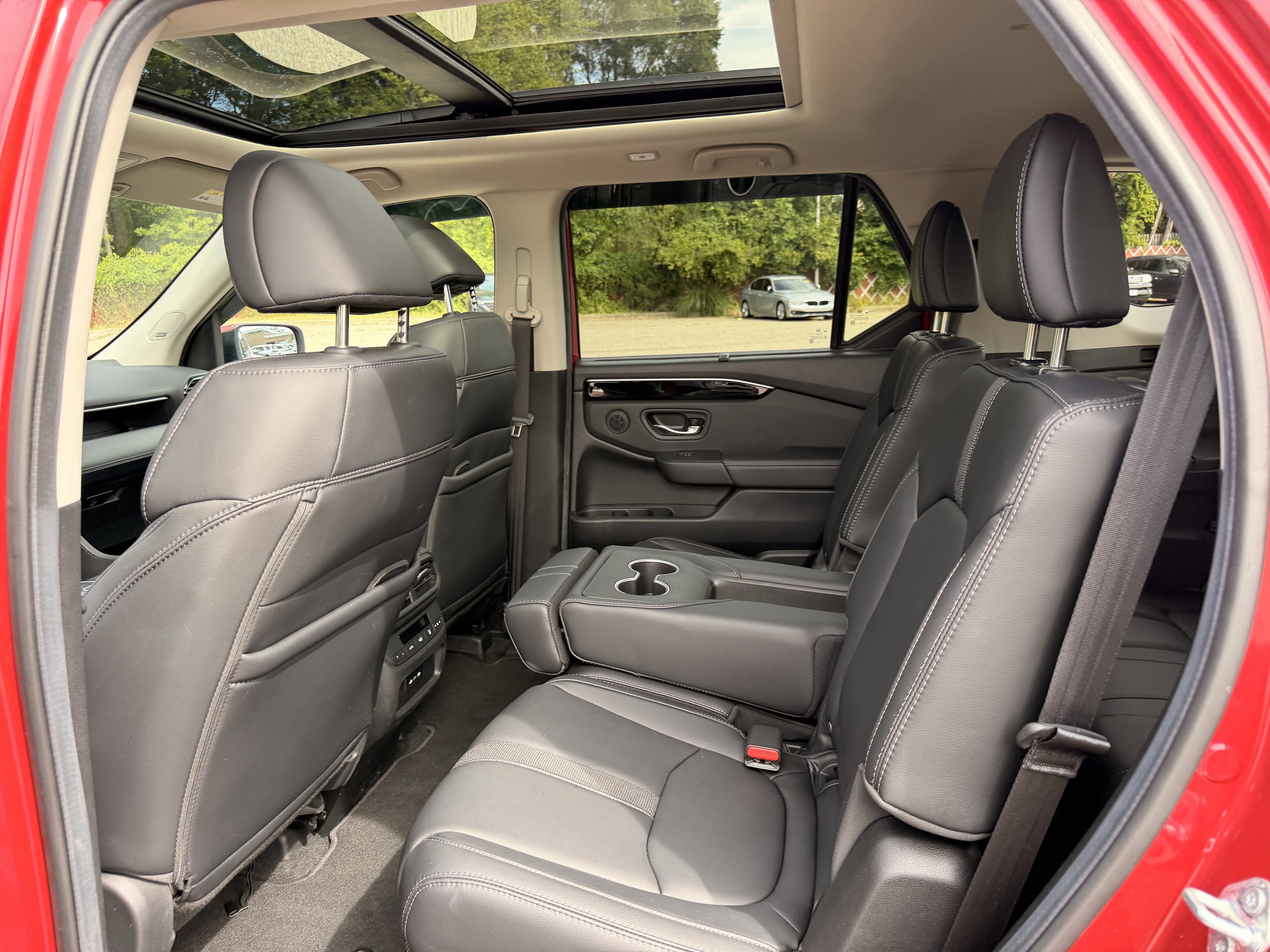 Used 2025 Honda Pilot Touring image 27