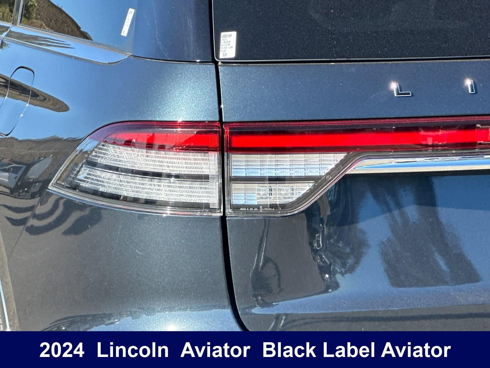 Used 2024 Lincoln Aviator Black Label AWD/4WD image 36
