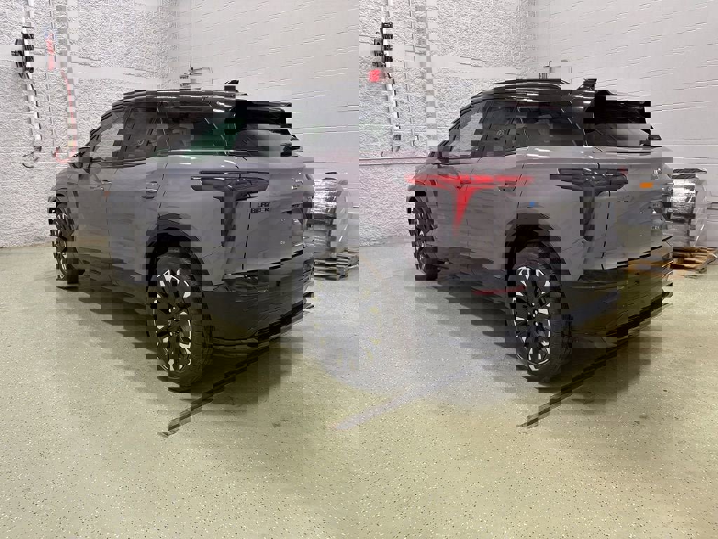 New 2026 Chevrolet Blazer EV RS image 3