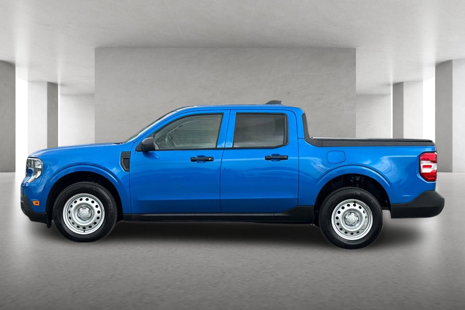 Used 2025 Ford Maverick XL image 7