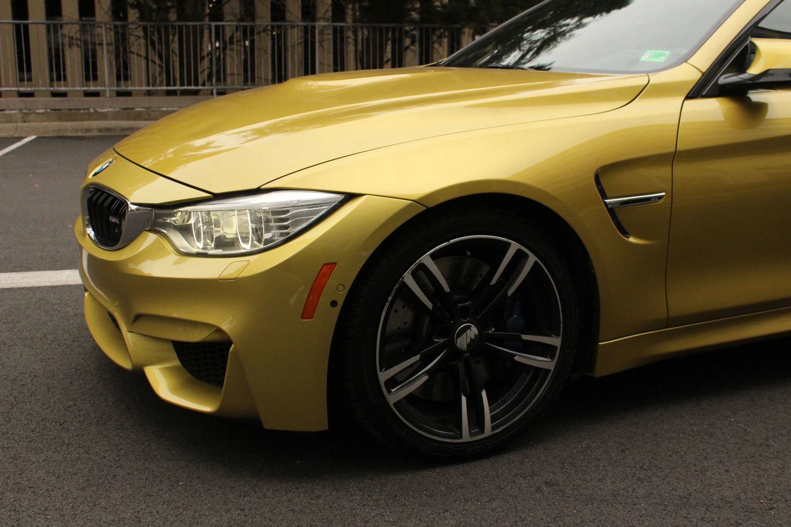 Used 2015 BMW M4 Coupe RWD image 4