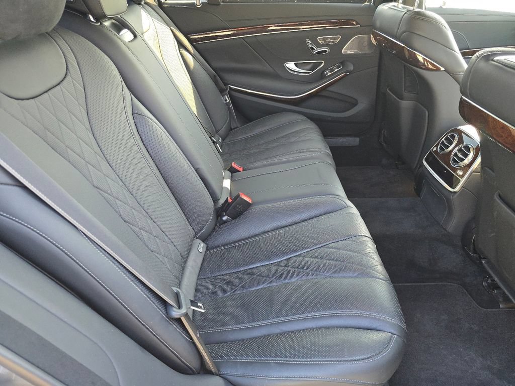 Used 2019 Mercedes-Benz S 560 4MATIC Sedan image 21