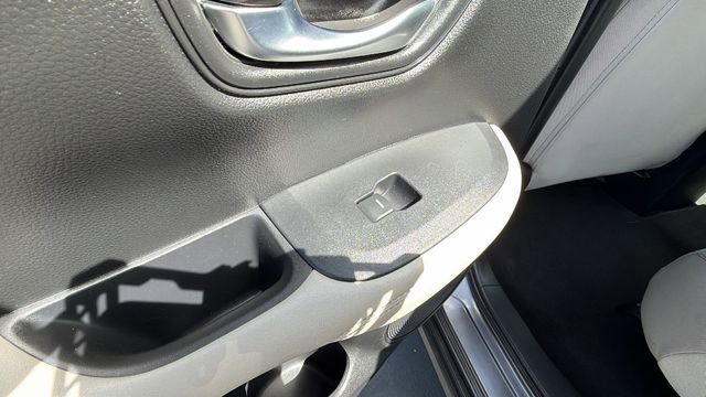 Used 2023 Honda HR-V LX image 15