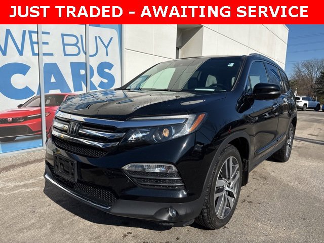 Used 2017 Honda Pilot Touring image 1