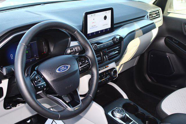 Used 2024 Ford Escape Active image 3