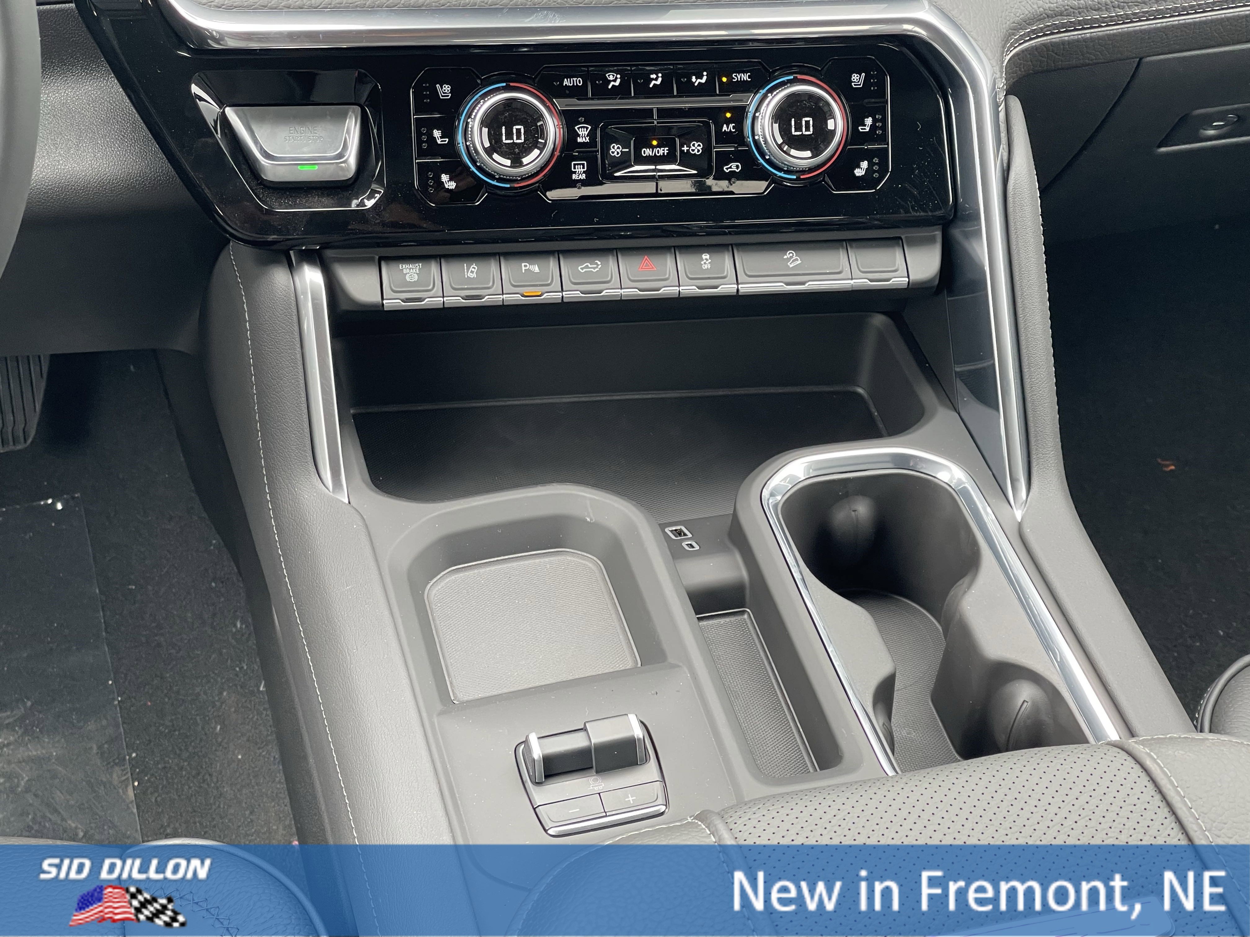 New 2025 GMC Sierra 2500 Denali w/ Denali Reserve Package image 5