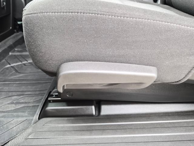 Used 2023 Chevrolet Traverse LT FWD image 41