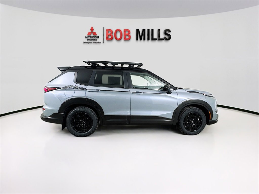 New 2025 Mitsubishi Outlander Trail Edition image 8