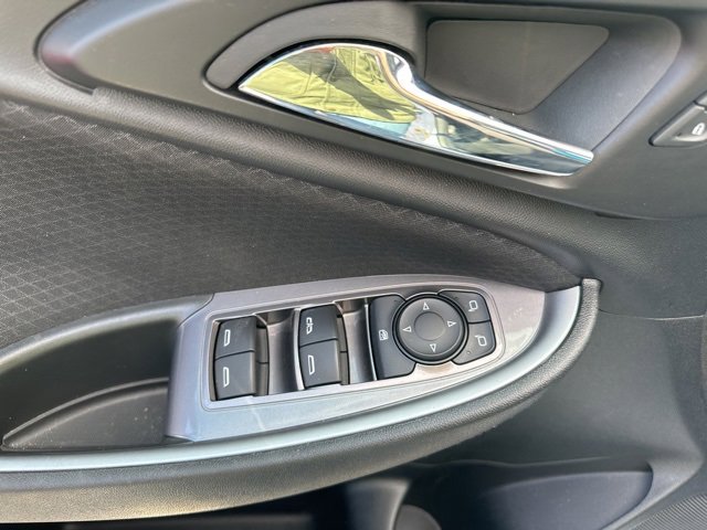 Used 2024 Chevrolet Malibu LT image 29