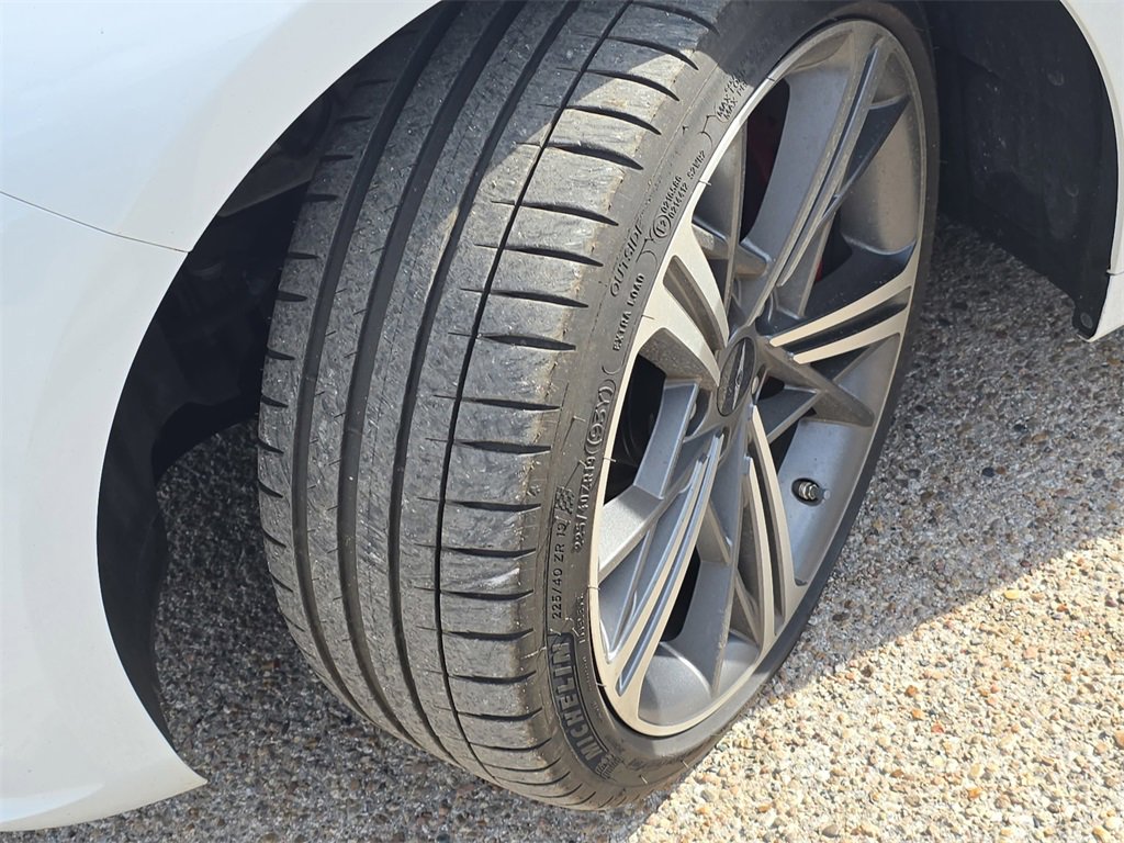 Used 2025 Genesis G70 3.3T Advanced w/ Sport Prestige Package image 32