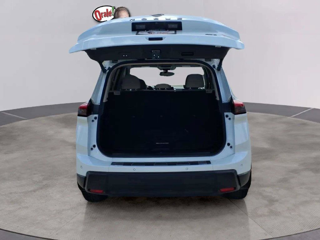 Certified 2025 Nissan Rogue SV AWD/4WD image 9