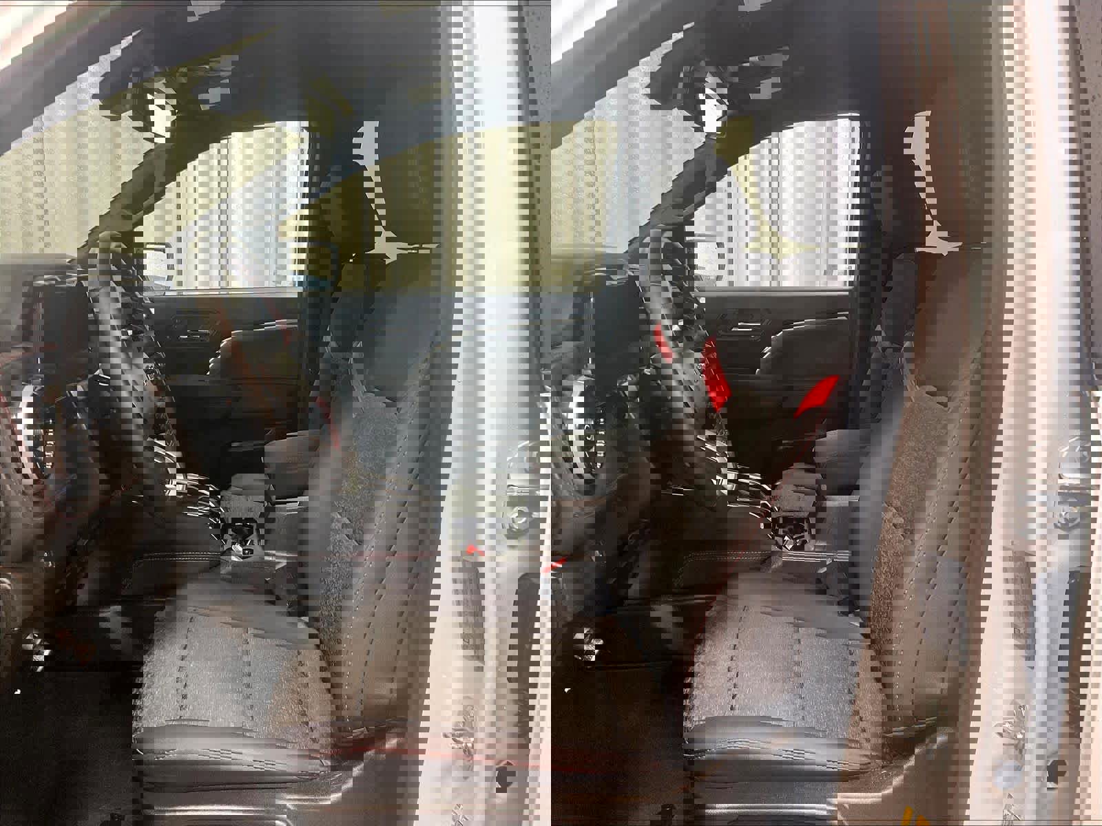 Used 2024 Chevrolet Colorado Z71 w/ Z71 Convenience Package 2 image 10