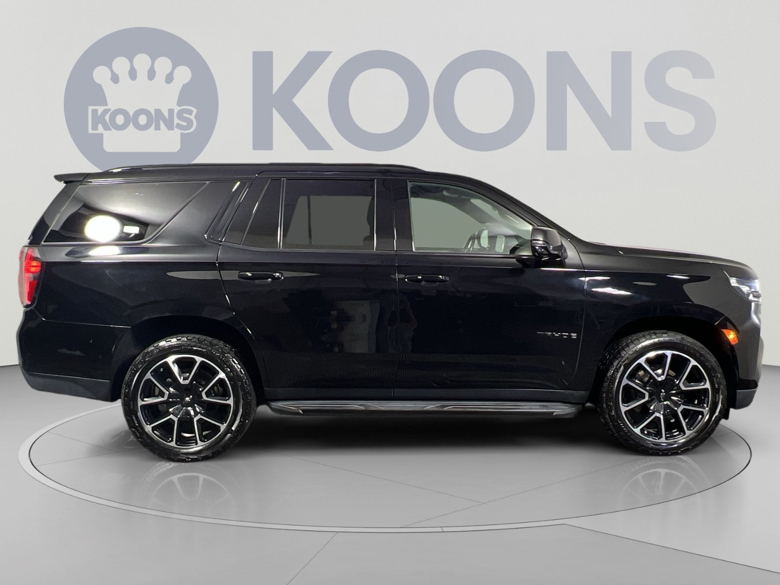 Used 2021 Chevrolet Tahoe RST w/ Luxury Package RWD image 8