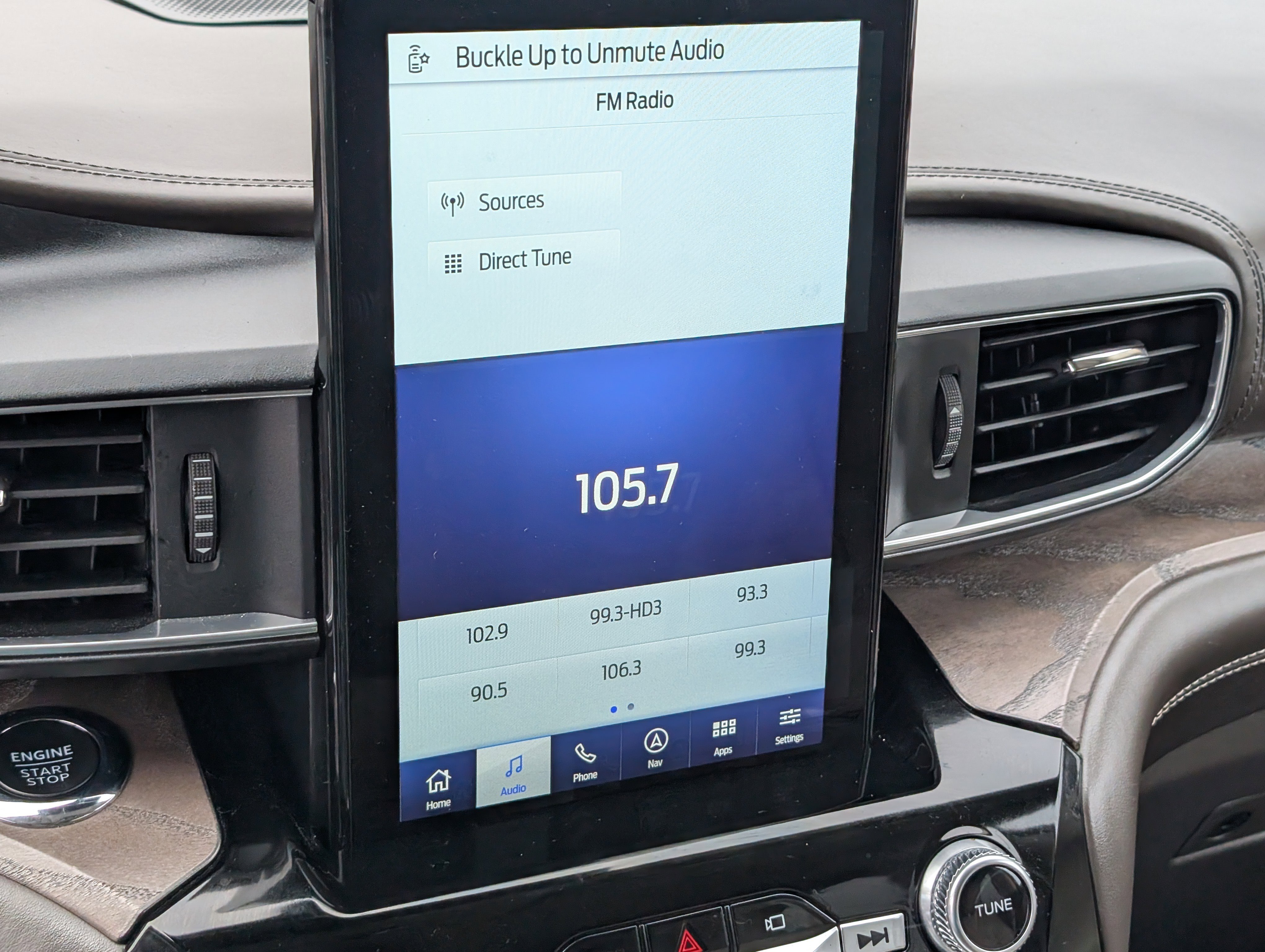 Used 2022 Ford Explorer Platinum w/ Equipment Group 601A image 24