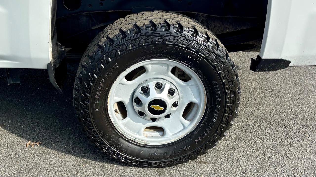 Used 2019 Chevrolet Silverado 2500 W/T w/ WT Convenience Package image 9