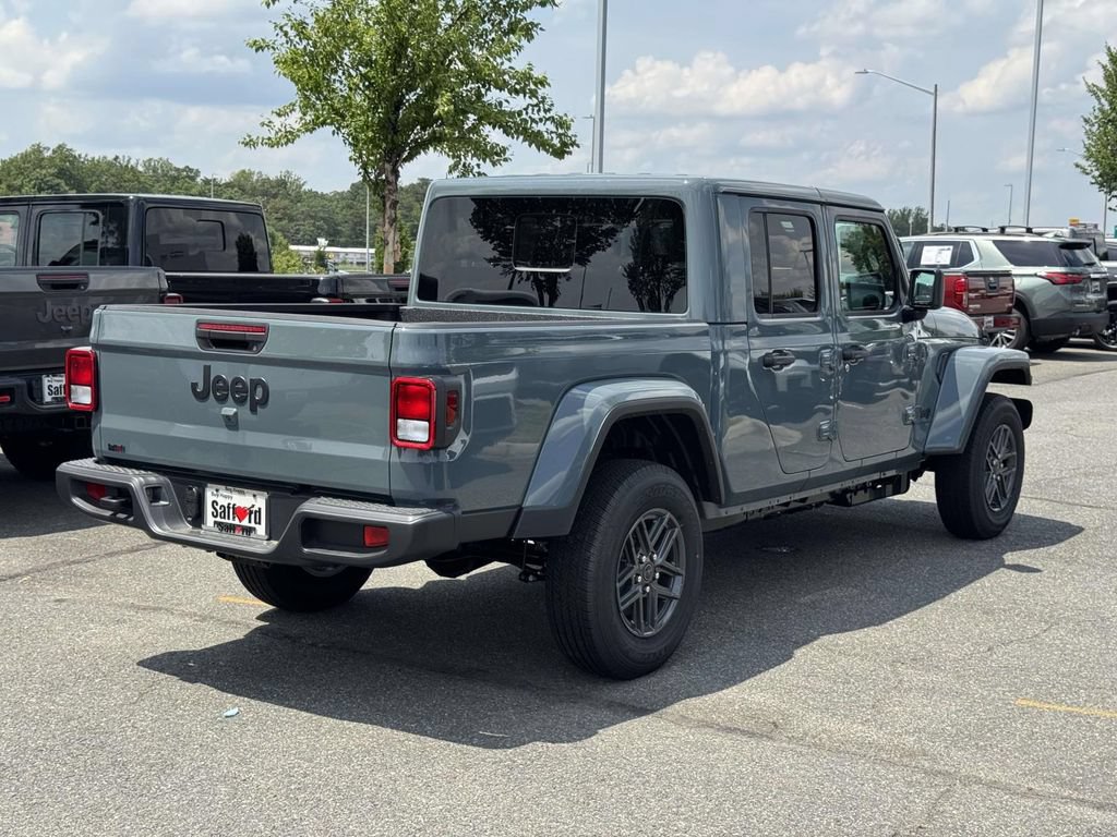 New 2026 Jeep Gladiator Sport AWD/4WD image 8