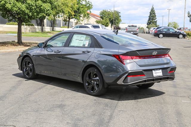 New 2026 Hyundai Elantra Sport FWD image 2