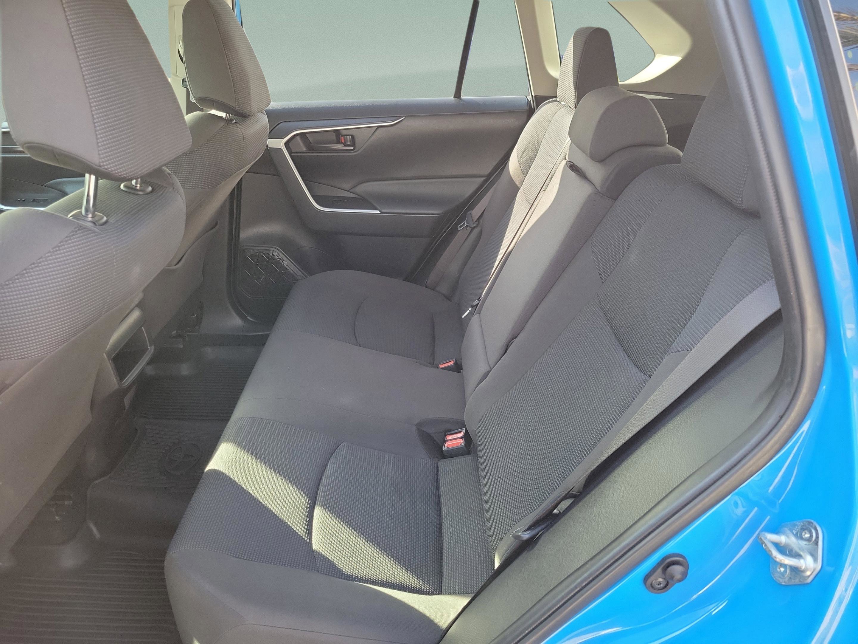 Used 2019 Toyota RAV4 LE w/ All Weather Liner Package AWD/4WD image 12