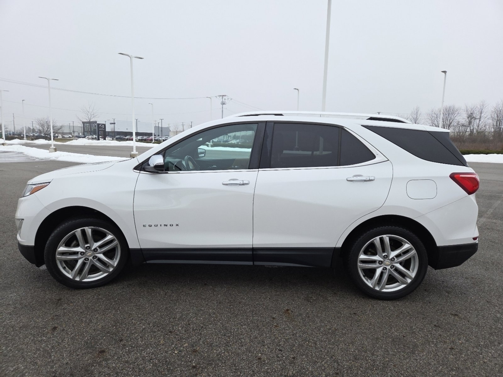Used 2018 Chevrolet Equinox Premier image 14