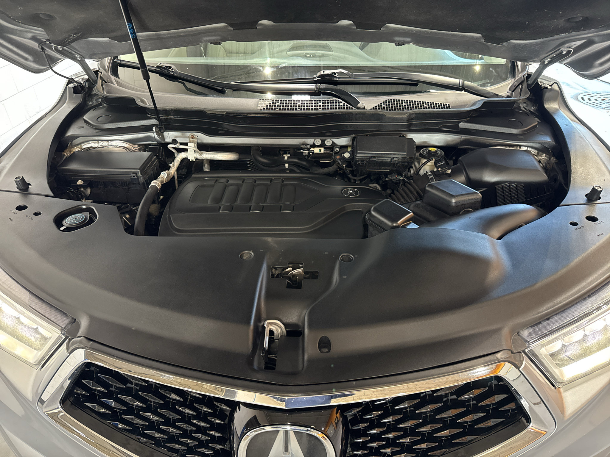 Used 2020 Acura MDX FWD image 38