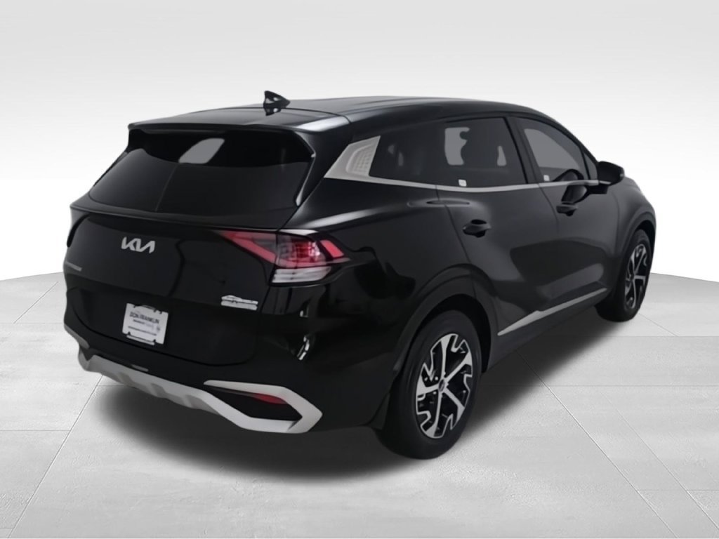 Used 2025 Kia Sportage EX FWD image 8