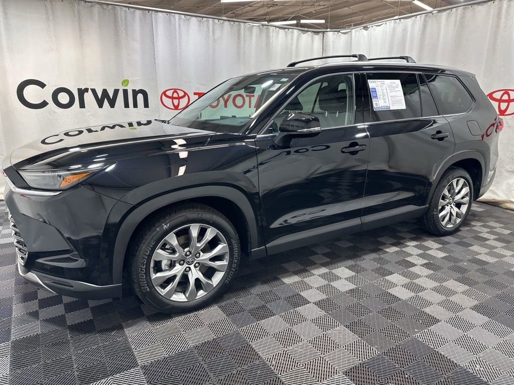 Used 2024 Toyota Grand Highlander Limited image 4