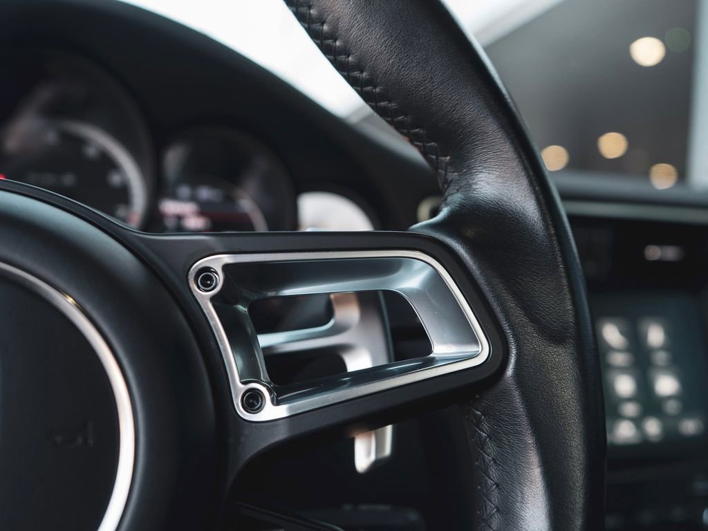 Used 2017 Porsche 911 Turbo S image 21