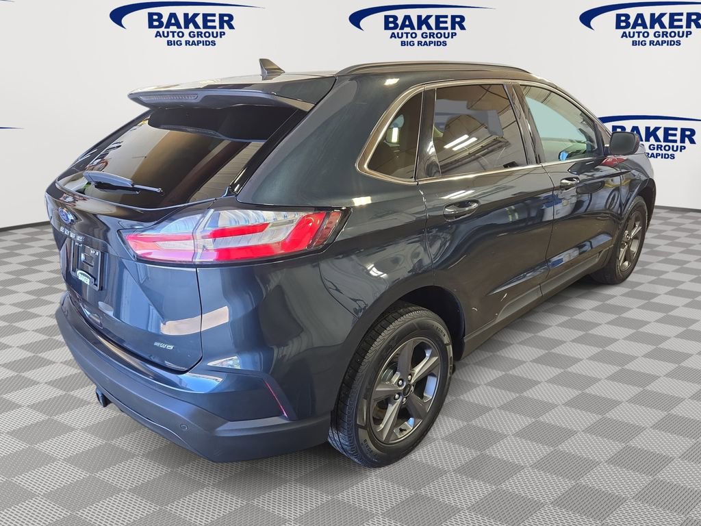 Used 2022 Ford Edge SEL w/ Sport Appearance Package AWD/4WD image 6
