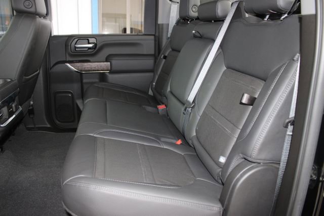 Used 2022 GMC Sierra 3500 Denali w/ Denali Ultimate Package AWD/4WD image 28