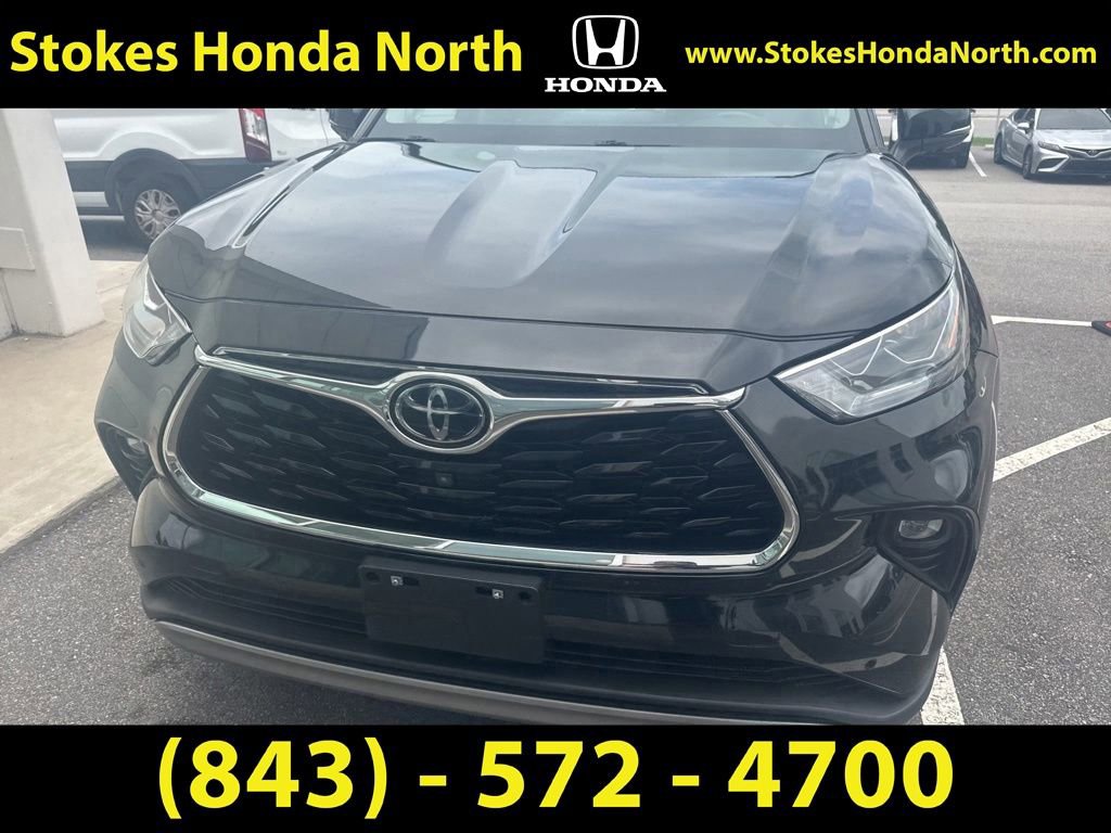 Used 2023 Toyota Highlander Platinum FWD image 5