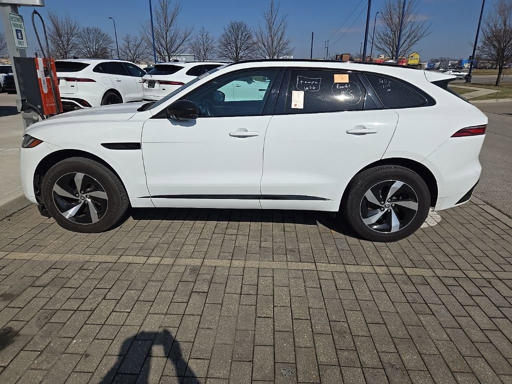 Certified 2024 Jaguar F-PACE R-Dynamic S image 8