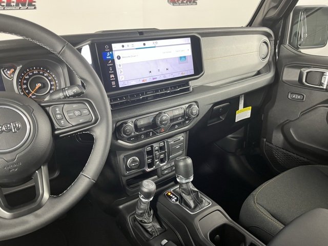 New 2025 Jeep Gladiator Sport image 18
