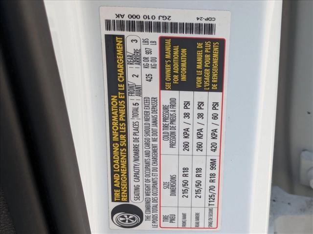 Used 2025 Volkswagen Taos SE w/ Panoramic Sunroof Package FWD image 21