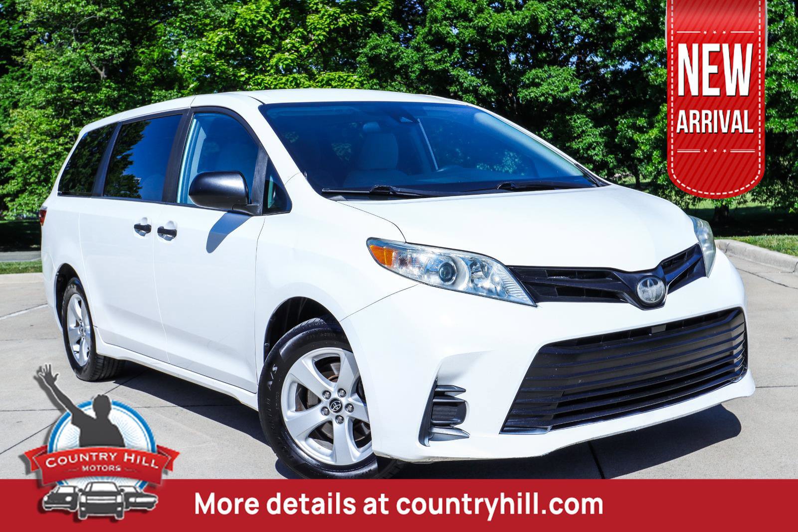 Used 2019 Toyota Sienna L FWD image 1