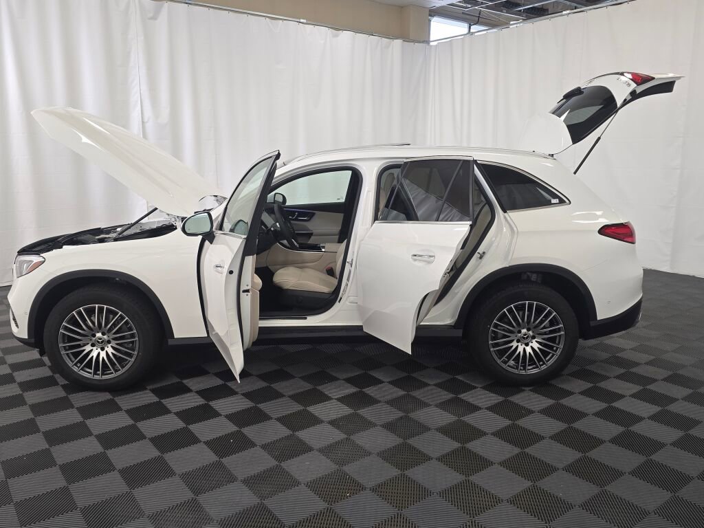 New 2026 Mercedes-Benz GLC 300 4MATIC image 12