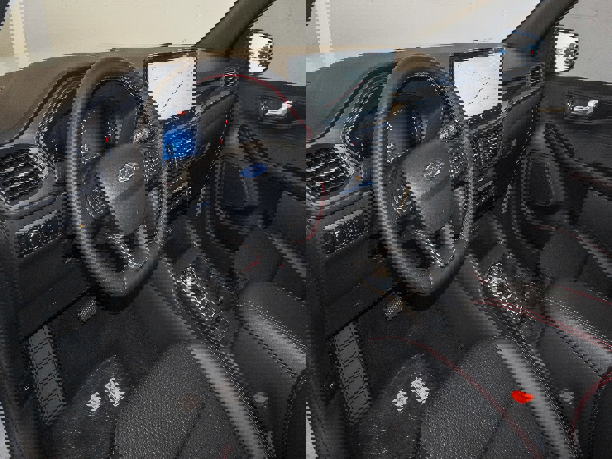 New 2025 Ford Escape ST-Line w/ Tech Pack #1 image 21