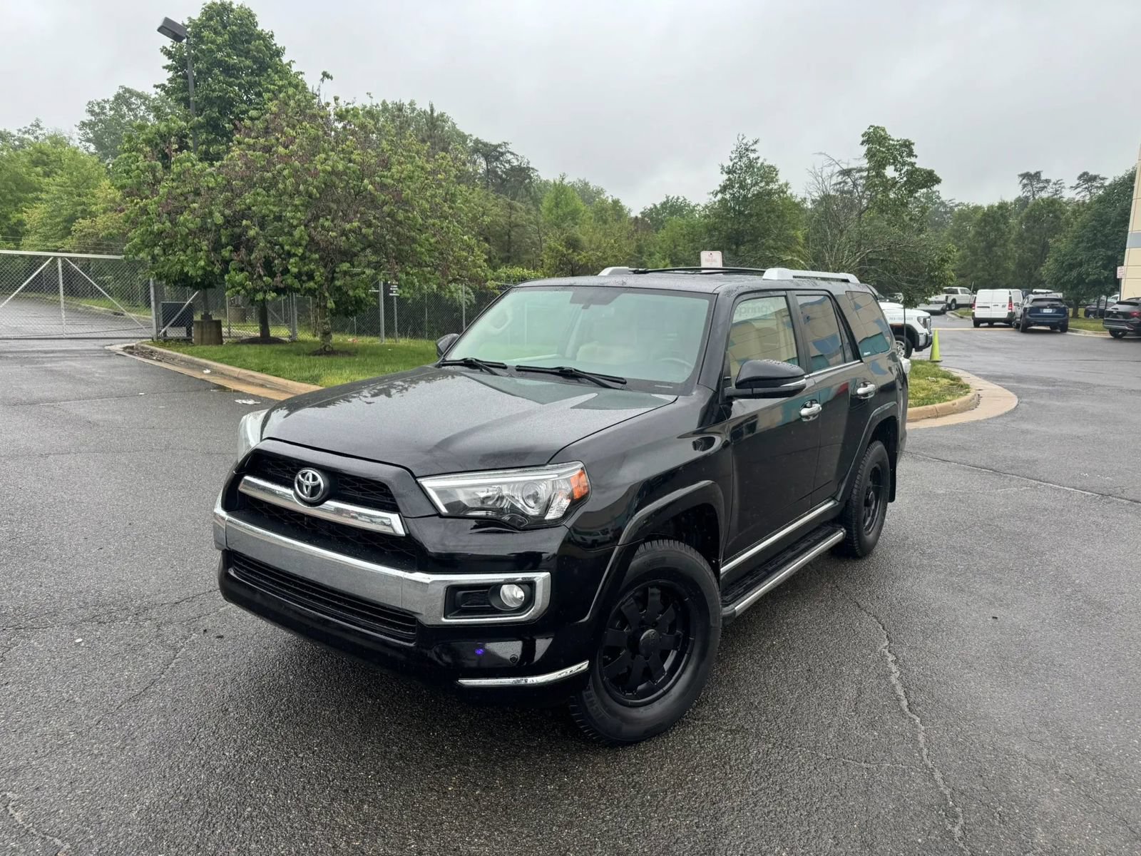 Used 2015 Toyota 4Runner Limited AWD/4WD image 2