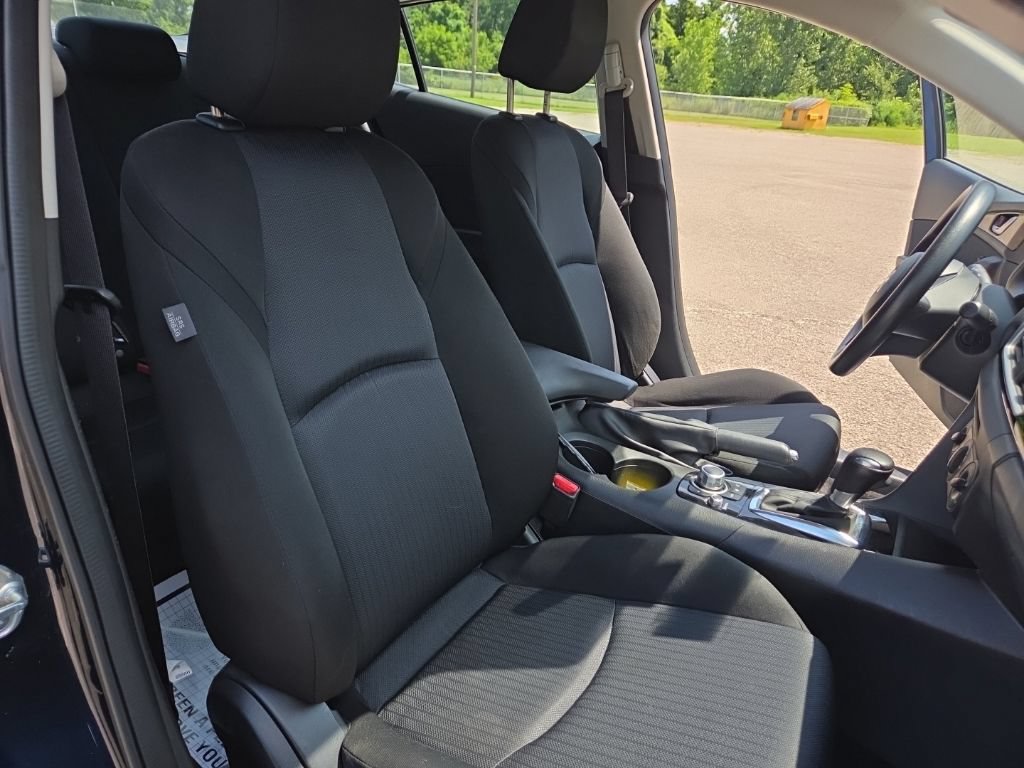 Used 2015 MAZDA MAZDA3 i Sport FWD image 20