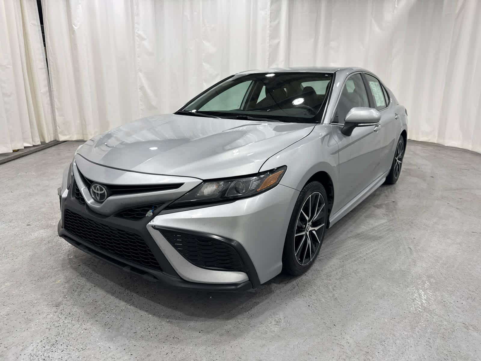 Used 2024 Toyota Camry SE